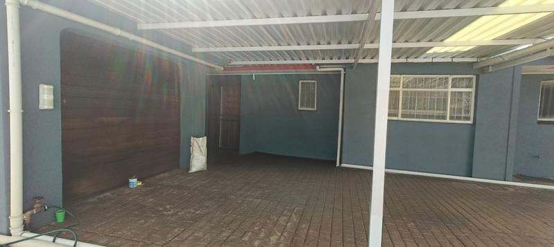 4 Bedroom Property for Sale in Kirkney Gauteng