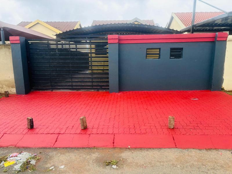 2 Bedroom Property for Sale in Fleurhof Gauteng