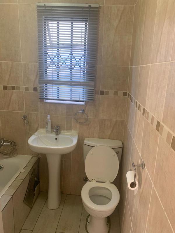 2 Bedroom Property for Sale in Fleurhof Gauteng