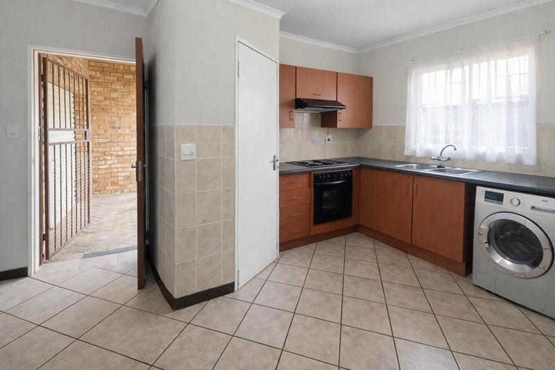 2 Bedroom Property for Sale in Elardus Park Gauteng