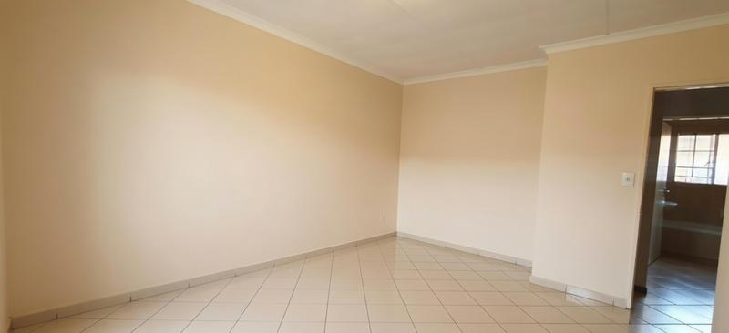 2 Bedroom Property for Sale in Elardus Park Gauteng