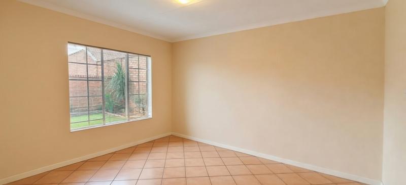 2 Bedroom Property for Sale in Elardus Park Gauteng