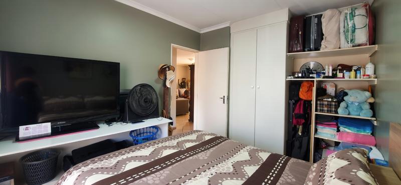 2 Bedroom Property for Sale in Elardus Park Gauteng