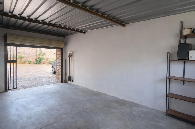 2 Bedroom Property for Sale in Elardus Park Gauteng