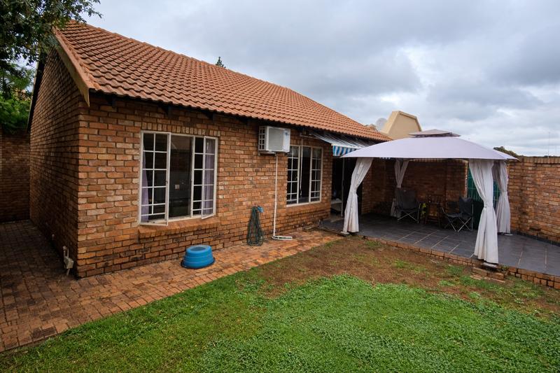 2 Bedroom Property for Sale in Elardus Park Gauteng