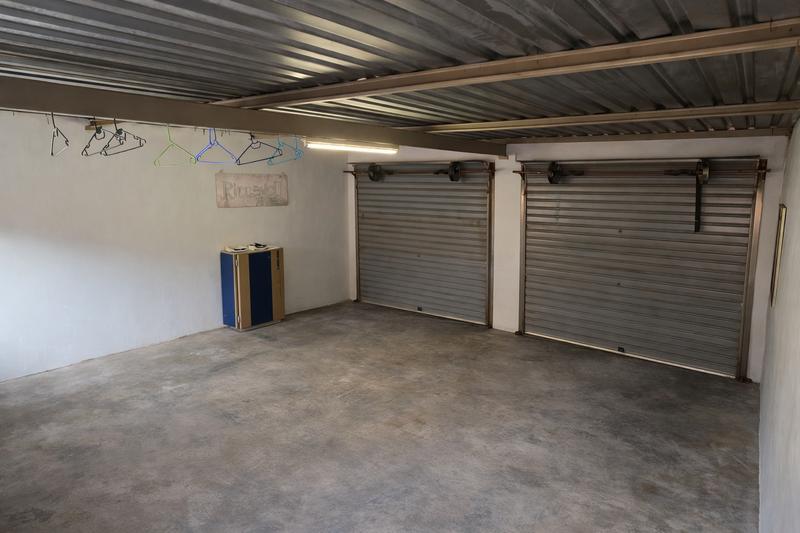 2 Bedroom Property for Sale in Elardus Park Gauteng