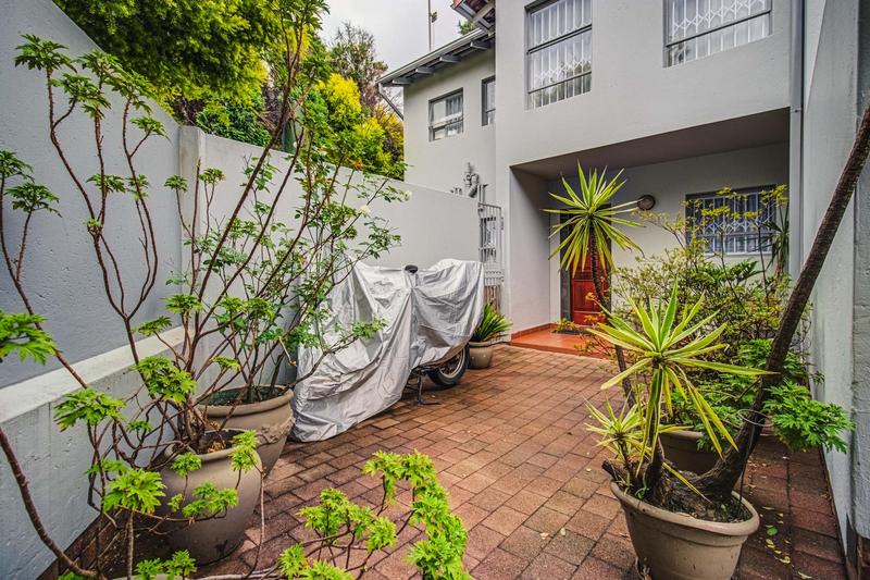 To Let 3 Bedroom Property for Rent in Bedfordview Gauteng