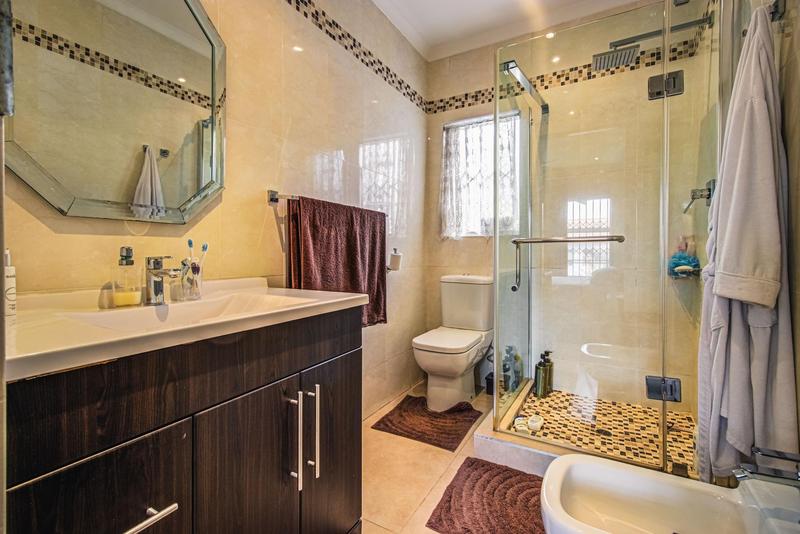 To Let 3 Bedroom Property for Rent in Bedfordview Gauteng