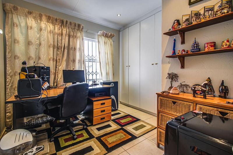 To Let 3 Bedroom Property for Rent in Bedfordview Gauteng