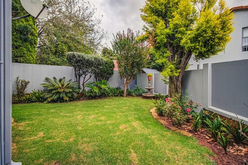 To Let 3 Bedroom Property for Rent in Bedfordview Gauteng