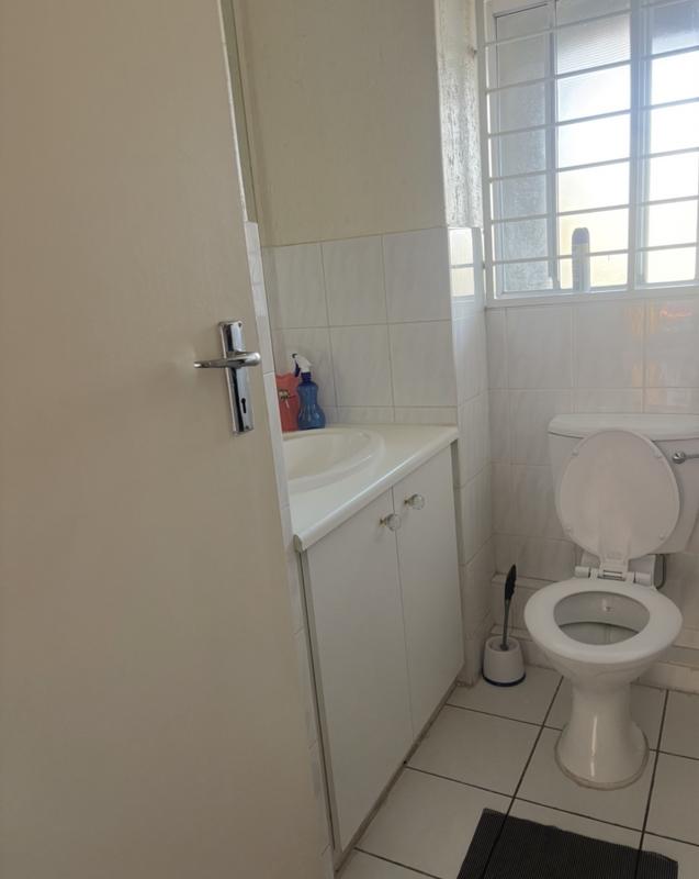 To Let 2 Bedroom Property for Rent in Glenhazel Gauteng