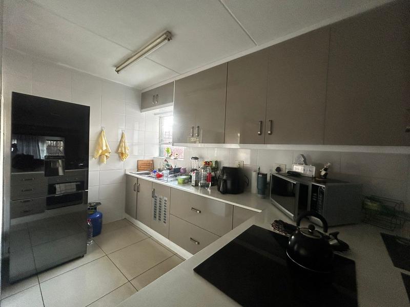 To Let 3 Bedroom Property for Rent in Vorna Valley Gauteng