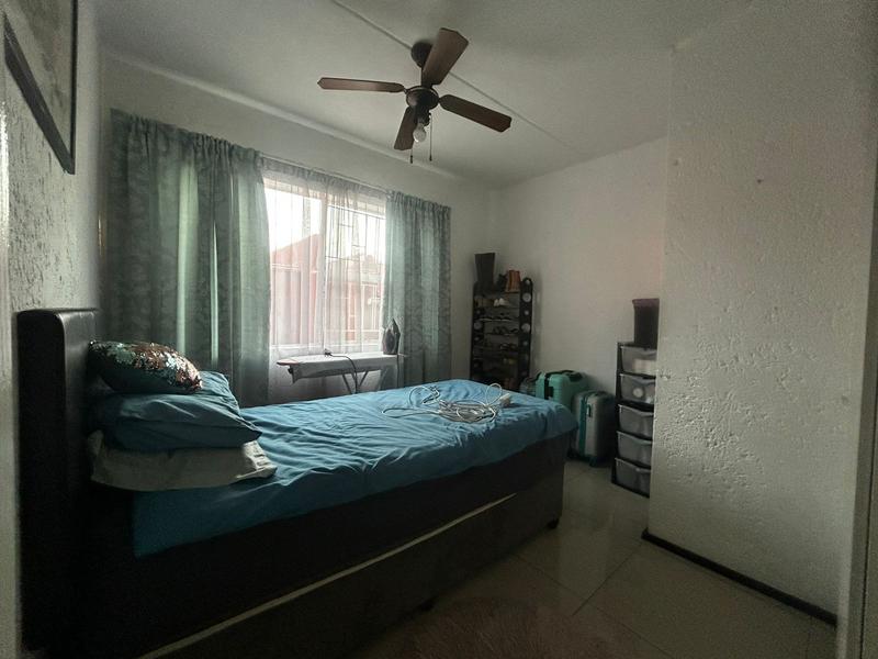 To Let 3 Bedroom Property for Rent in Vorna Valley Gauteng