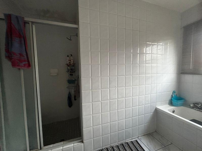 To Let 3 Bedroom Property for Rent in Vorna Valley Gauteng