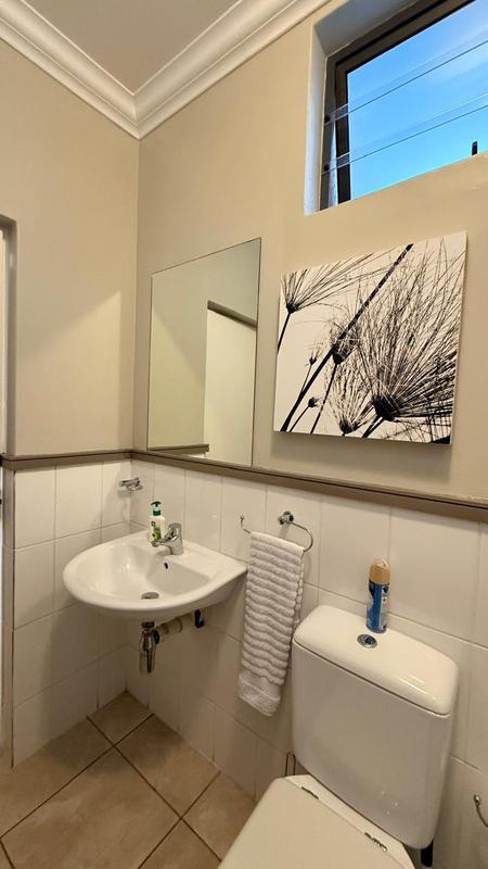 To Let 2 Bedroom Property for Rent in Mill Hill Gauteng