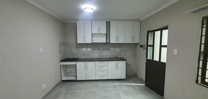 To Let 1 Bedroom Property for Rent in Birch Acres Gauteng