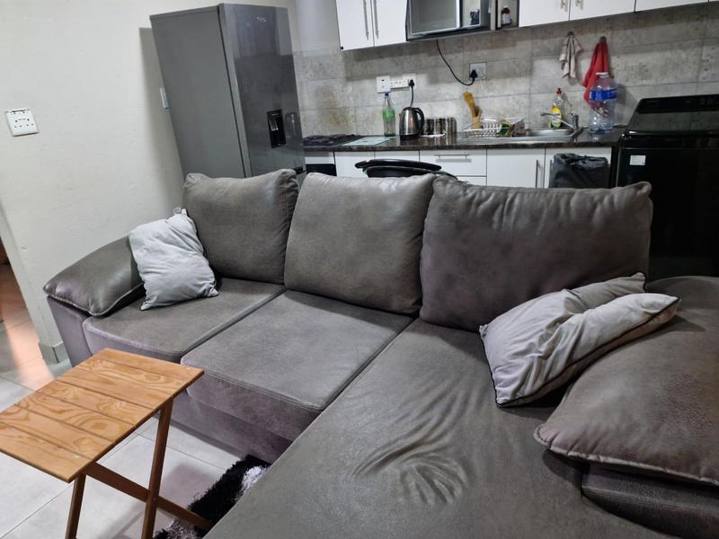 To Let 1 Bedroom Property for Rent in Birch Acres Gauteng