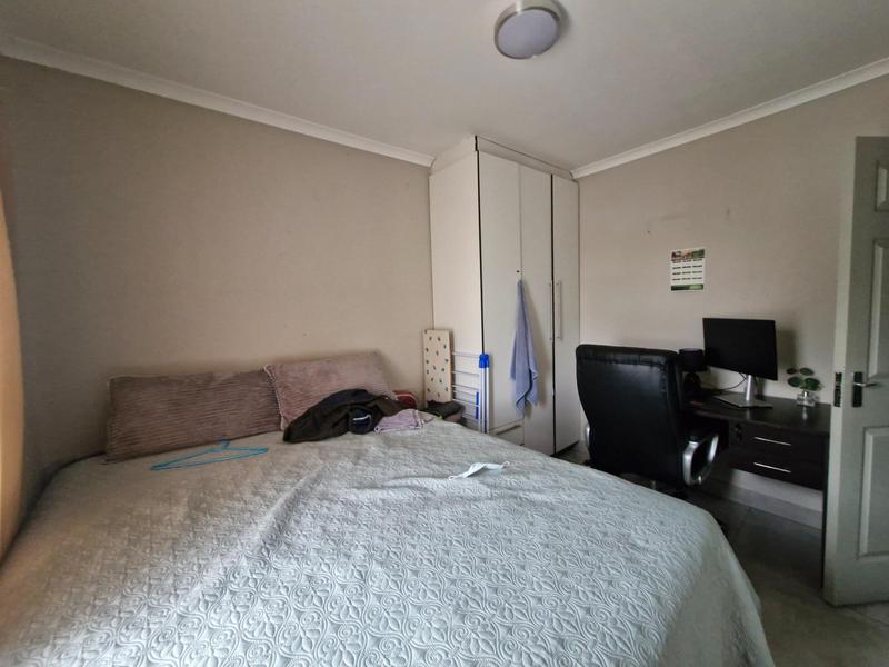 To Let 1 Bedroom Property for Rent in Birch Acres Gauteng