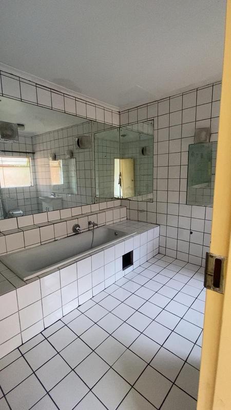 4 Bedroom Property for Sale in Bruma Gauteng