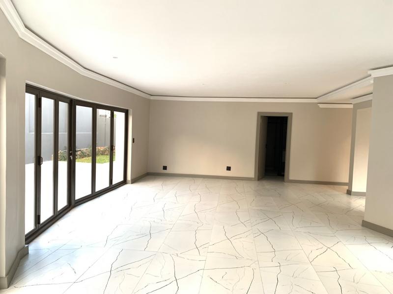 4 Bedroom Property for Sale in Waterkloof A H Gauteng