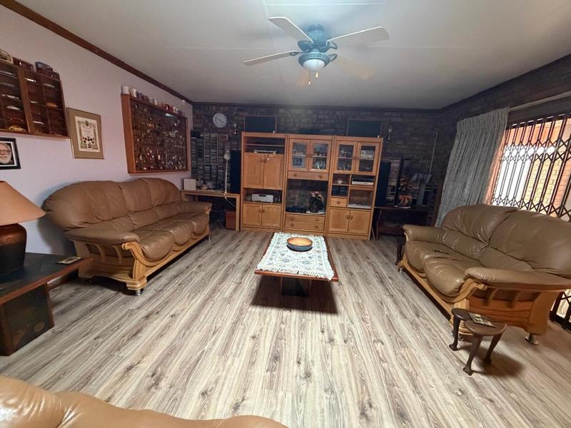 3 Bedroom Property for Sale in Casseldale Gauteng