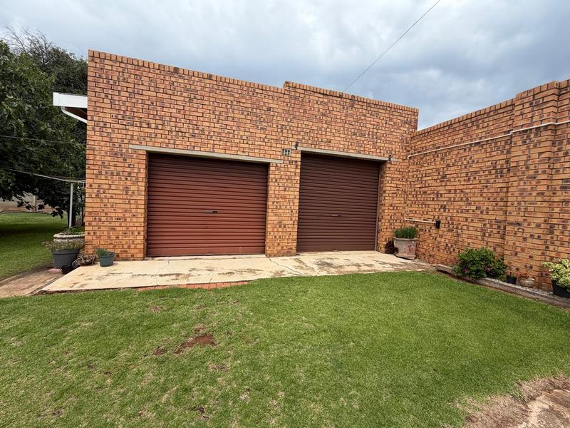3 Bedroom Property for Sale in Casseldale Gauteng
