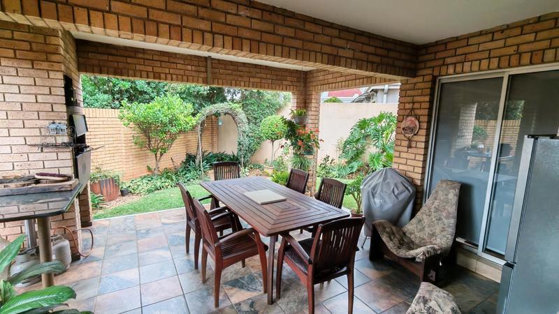 4 Bedroom Property for Sale in Eldoraigne Gauteng