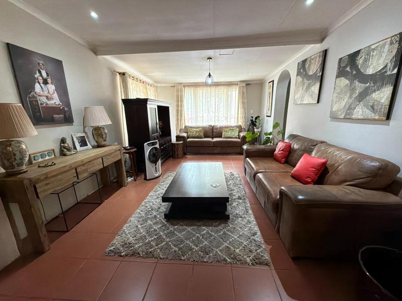 9 Bedroom Property for Sale in Chartwell Gauteng