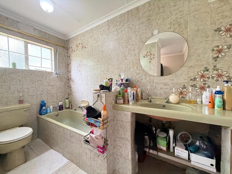 9 Bedroom Property for Sale in Chartwell Gauteng