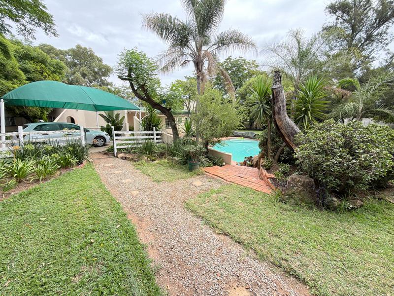 9 Bedroom Property for Sale in Chartwell Gauteng