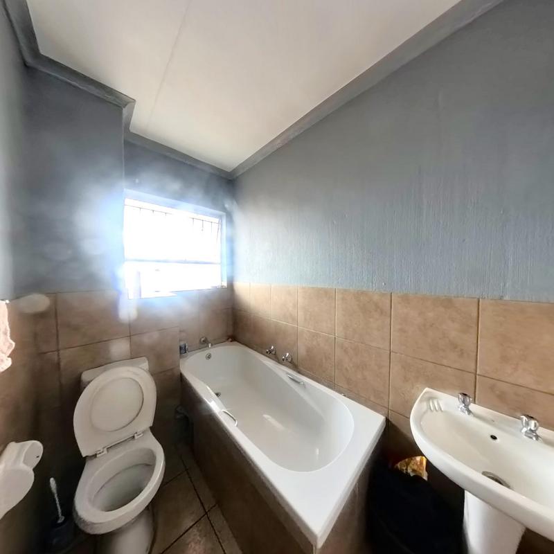 2 Bedroom Property for Sale in Kempton Park Gauteng