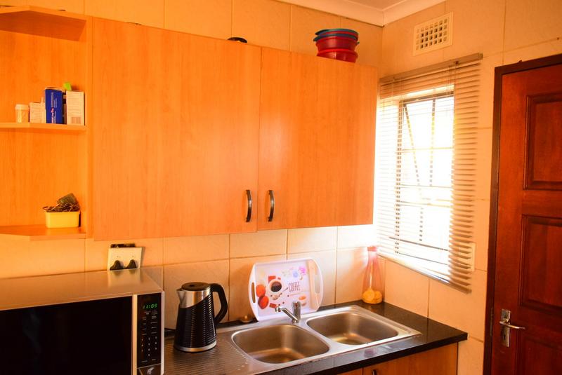 3 Bedroom Property for Sale in Clayville Gauteng