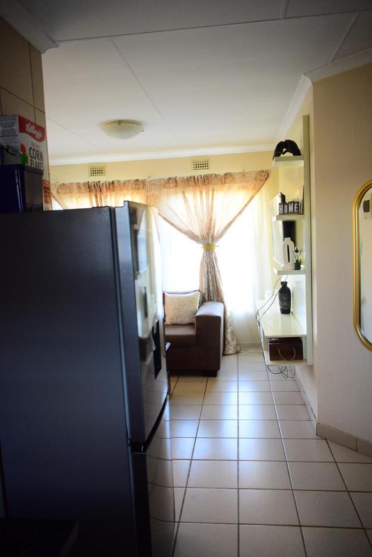 3 Bedroom Property for Sale in Clayville Gauteng