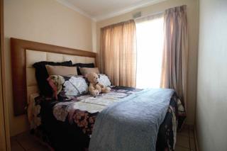 3 Bedroom Property for Sale in Clayville Gauteng