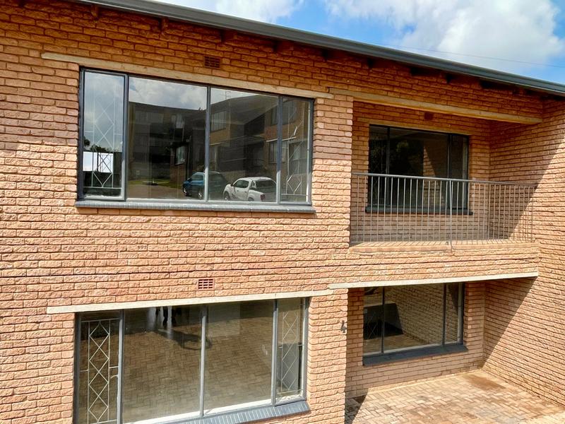 2 Bedroom Property for Sale in Krugersdorp North Gauteng