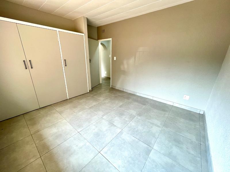 2 Bedroom Property for Sale in Krugersdorp North Gauteng