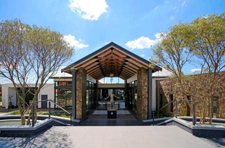 To Let 2 Bedroom Property for Rent in Linbro Park Gauteng