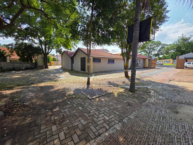 To Let commercial Property for Rent in Garsfontein Gauteng