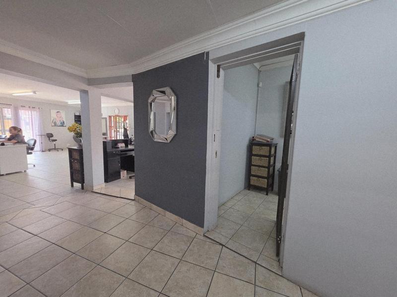 To Let commercial Property for Rent in Garsfontein Gauteng