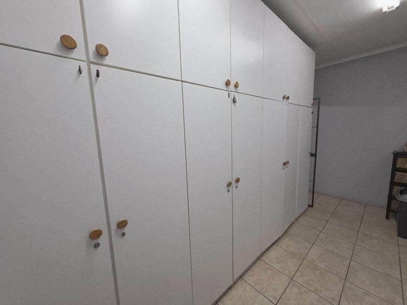 To Let commercial Property for Rent in Garsfontein Gauteng