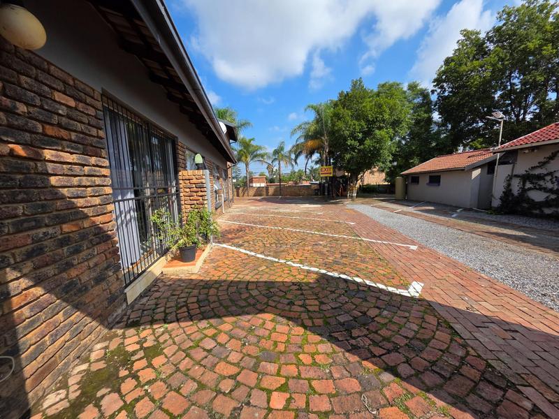 To Let commercial Property for Rent in Garsfontein Gauteng