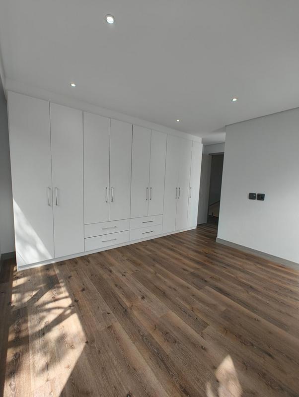 To Let 4 Bedroom Property for Rent in Lynnwood Gauteng