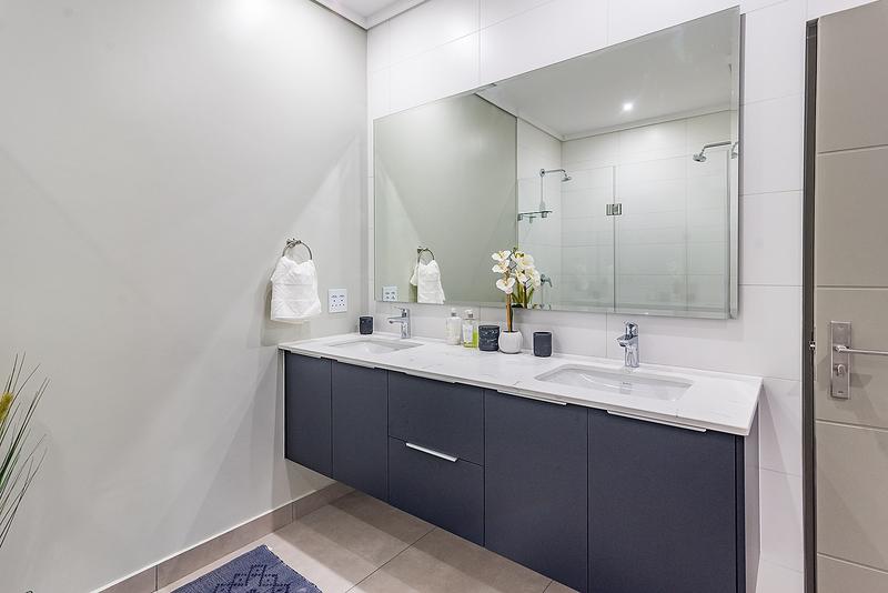 3 Bedroom Property for Sale in Midfield Estate Gauteng