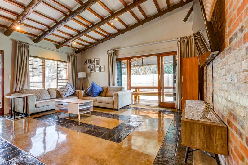 2 Bedroom Property for Sale in Glen Marais Gauteng