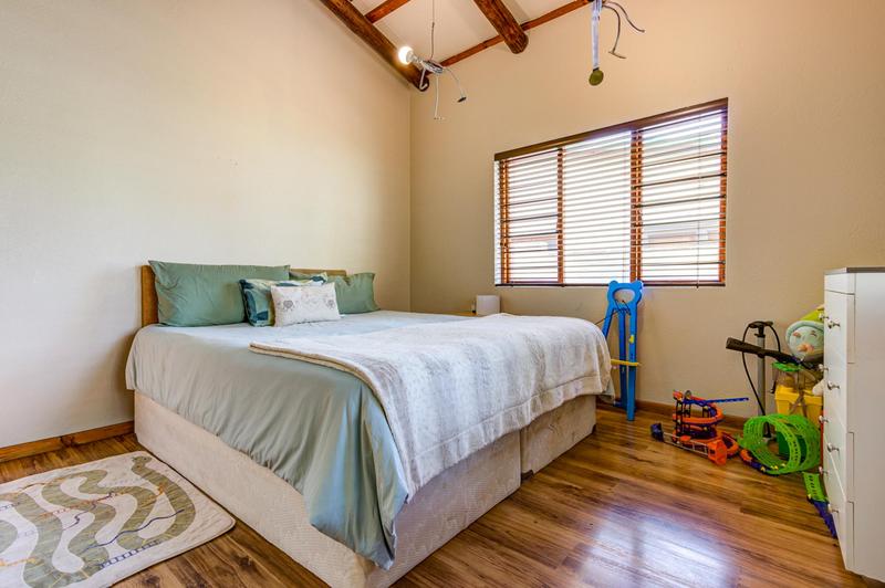 2 Bedroom Property for Sale in Glen Marais Gauteng