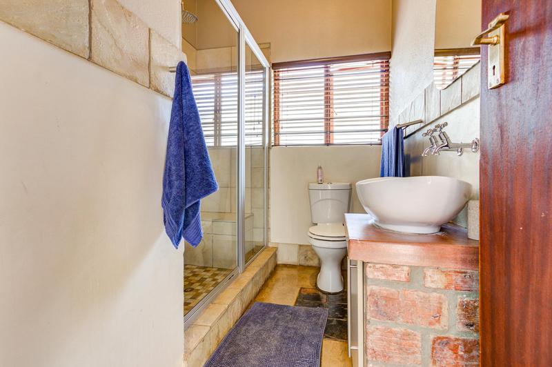 2 Bedroom Property for Sale in Glen Marais Gauteng