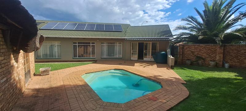 4 Bedroom Property for Sale in Elspark Gauteng