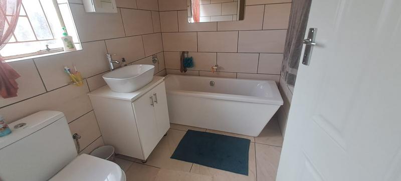 4 Bedroom Property for Sale in Elspark Gauteng