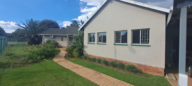 4 Bedroom Property for Sale in Elspark Gauteng
