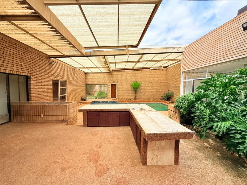 To Let 4 Bedroom Property for Rent in Edenvale Gauteng